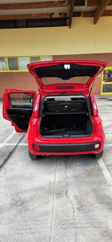 Usata Fiat Panda 69 CV (50 kW) 2016 Rosso Utilitaria