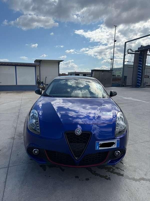 Usata 2018 Alfa Romeo Giulietta Super Due volumi | 14.500 € (Buon prezzo) - Immagine 1/4