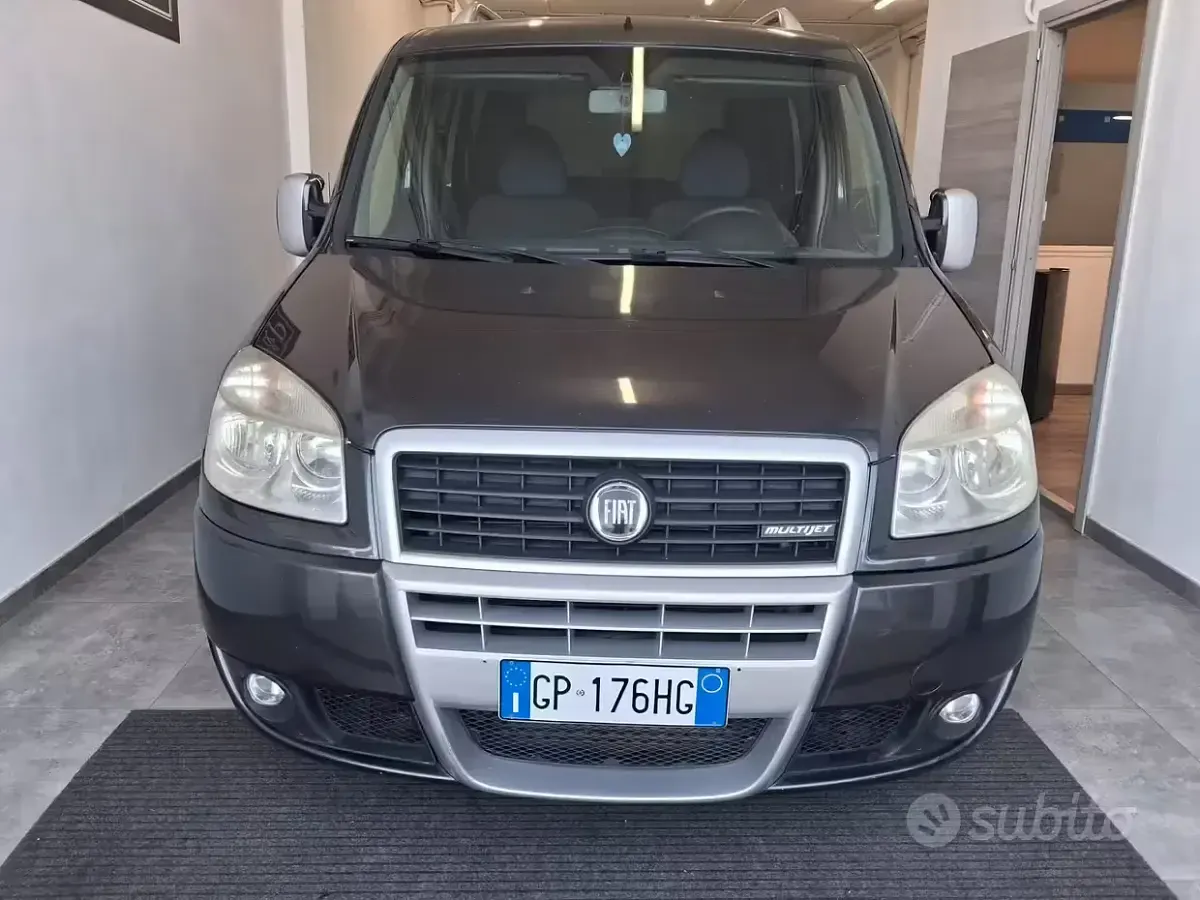 Usata Fiat Doblò 120 CV (88 kW) 2008 Monovolume