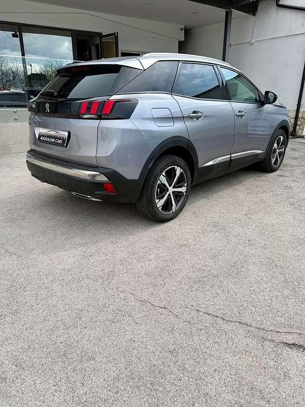 Usata Peugeot 3008 Allure 120 CV (88 kW) 2017 Argento SUV