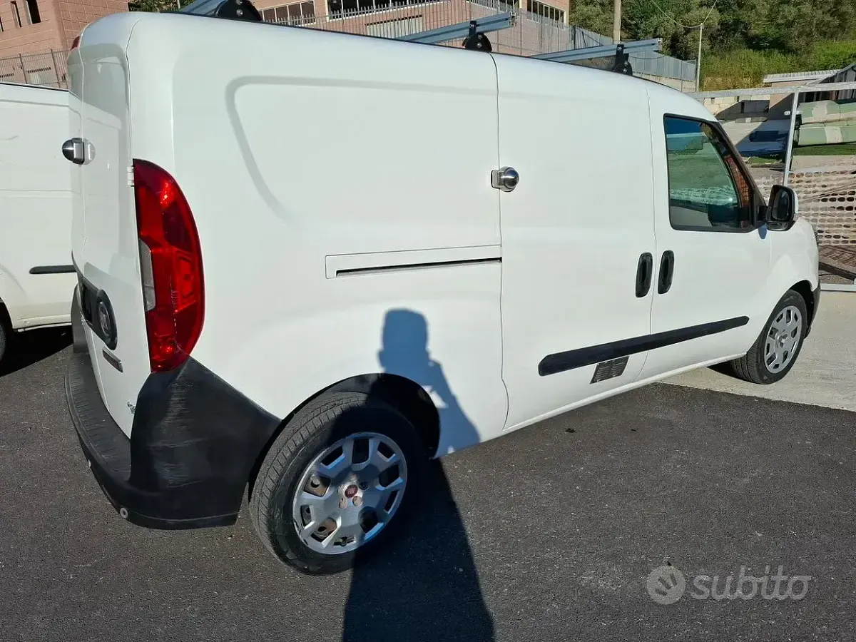 Usata Fiat Doblò 120 CV (88 kW) 2018 Monovolume