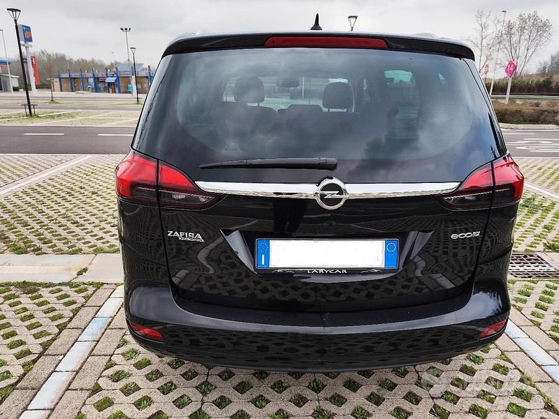 Usata Opel Zafira Cosmo 136 CV (100 kW) 2015 Nero Monovolume