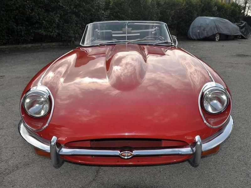 Usata Jaguar E-Type 190 CV (139 kW) 1970 Rosso Cabrio