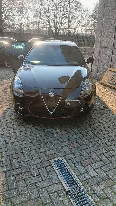 Usata Alfa Romeo Giulietta 120 CV (88 kW) 2018 Nero Berlina