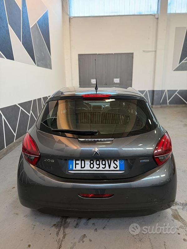 Usata Peugeot 208 2016 Grigio Utilitaria