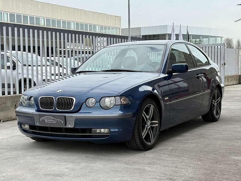 Usata BMW 325 192 CV (141 kW) 2002 Blu topaz met. Berlina