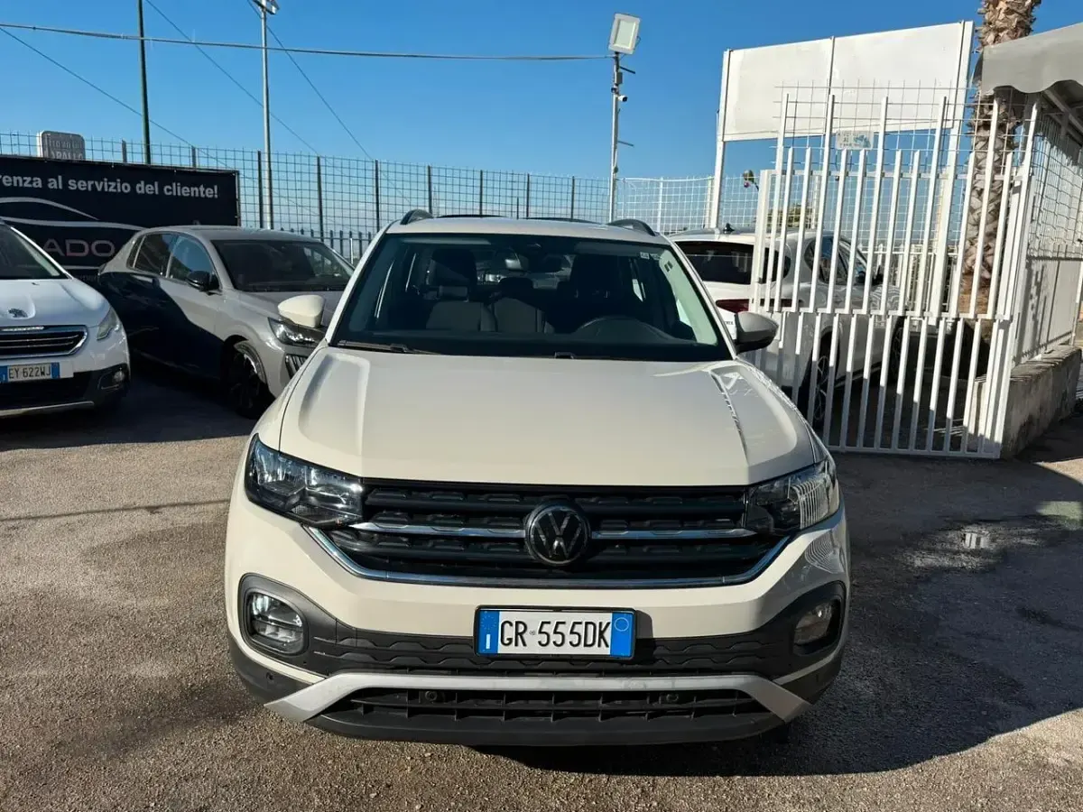 Occasion VW T-Cross 95 ch (69 kW) 2023 Beige SUV