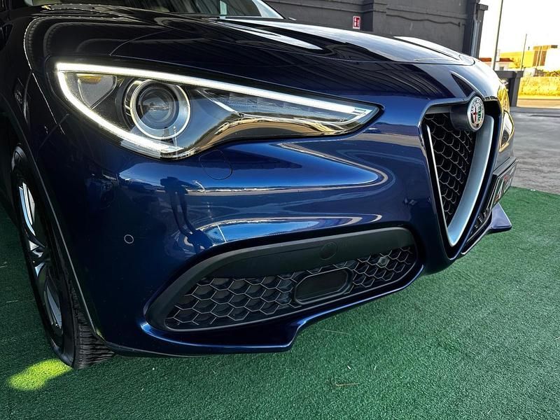 Usata Alfa Romeo Stelvio 190 CV (139 kW) 2019 Blu SUV