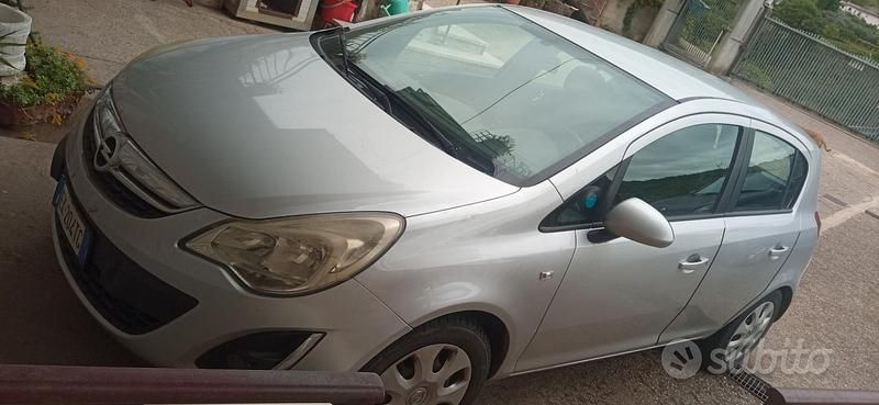 Usata Opel Corsa 85 CV (62 kW) 2012 Utilitaria