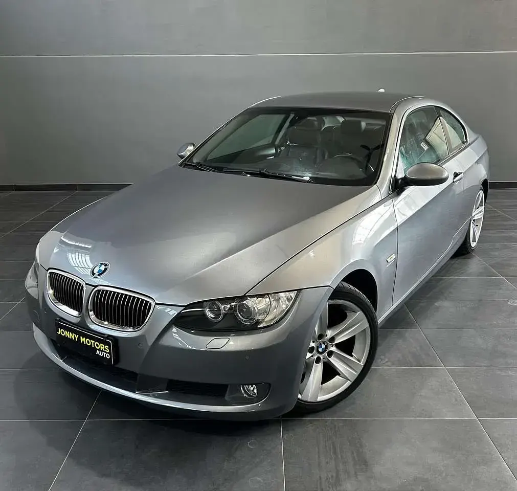 Usata BMW 325 218 CV (160 kW) 2007 Grigio Coupé