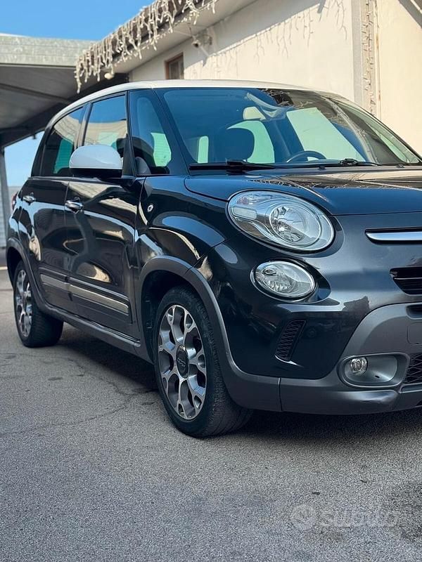 Usata Fiat 500L Trekking 105 CV (77 kW) 2015 Nero Monovolume