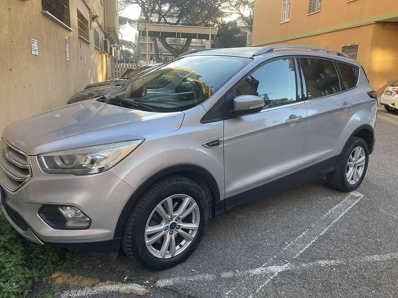 Usata 2017 Ford Kuga Business Edition SUV | 11.000 € (Ottimo prezzo) - Immagine 1/4