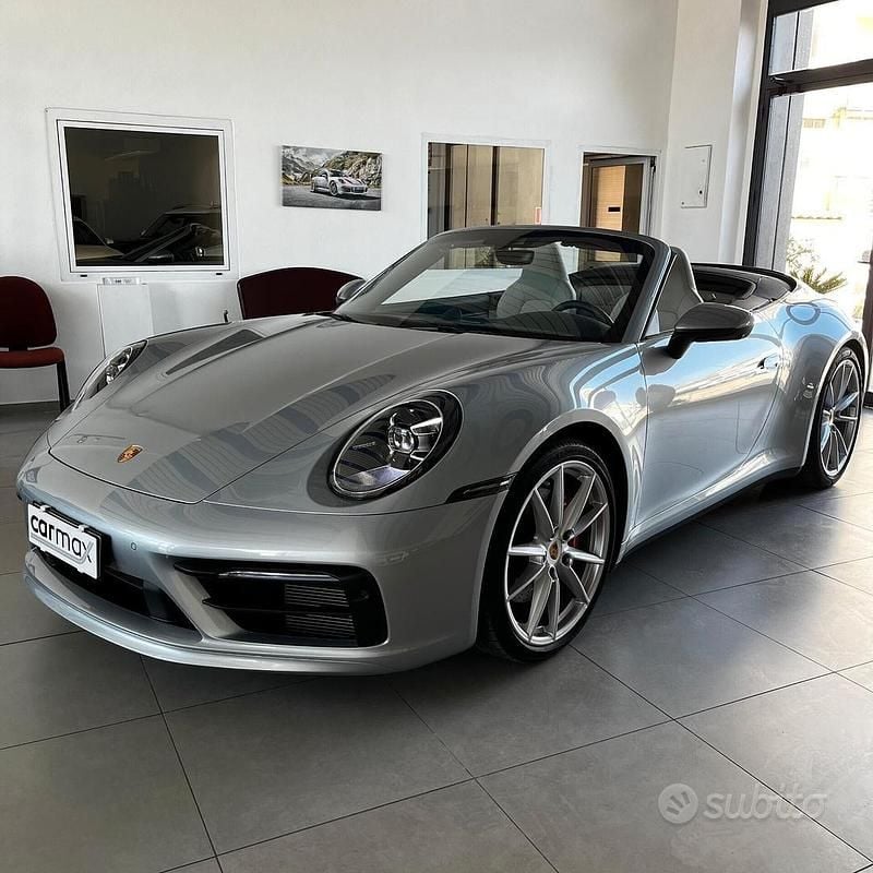 Usata Porsche 911 Carrera 4S Cabriolet 450 CV (330 kW) 2022 Grigio Cabrio