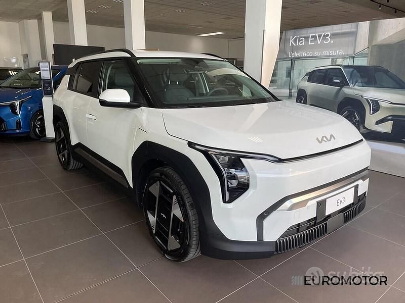 Nuova Kia EV3 Earth 150 kW (204 CV) 2025 Bianco SUV