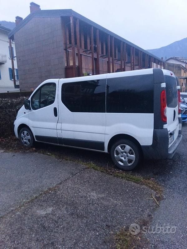 Usata Opel Vivaro 2012 Bianco Monovolume
