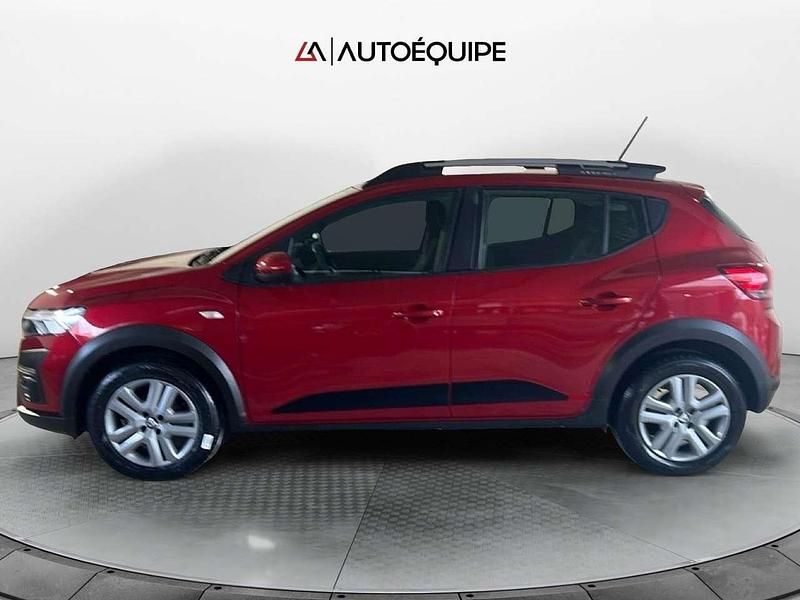 Usata Dacia Sandero Essentiel 101 CV (74 kW) 2021 Rosso Utilitaria