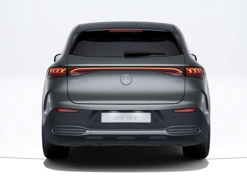 Nuova Mercedes EQE350 AMG Line Premium 135 kW (184 CV) 2026 Grigio selenite / metallizzato SUV