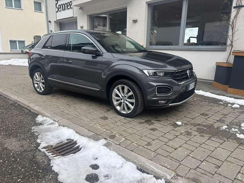 Usata VW T-Roc 150 CV (110 kW) 2018 Grigio SUV