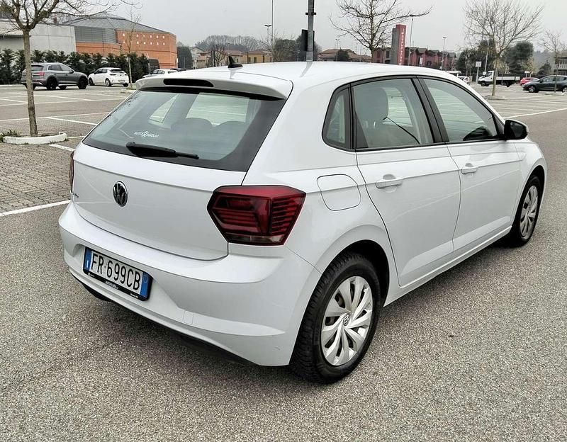 Usata VW Polo 65 CV (47 kW) 2018 Bianco Utilitaria