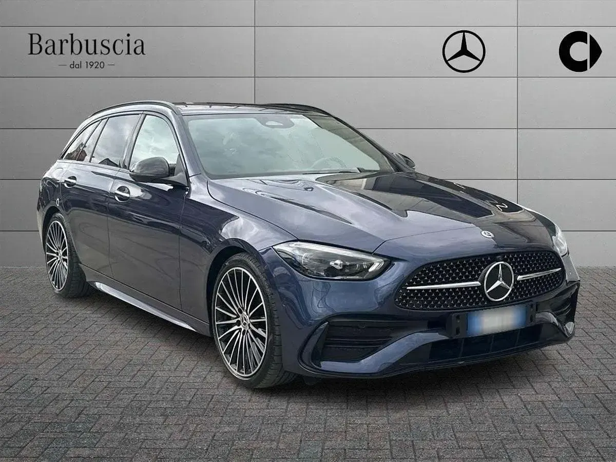Usata Mercedes 220 AMG Line Premium 197 CV (144 kW) 2024 Blu Station wagon