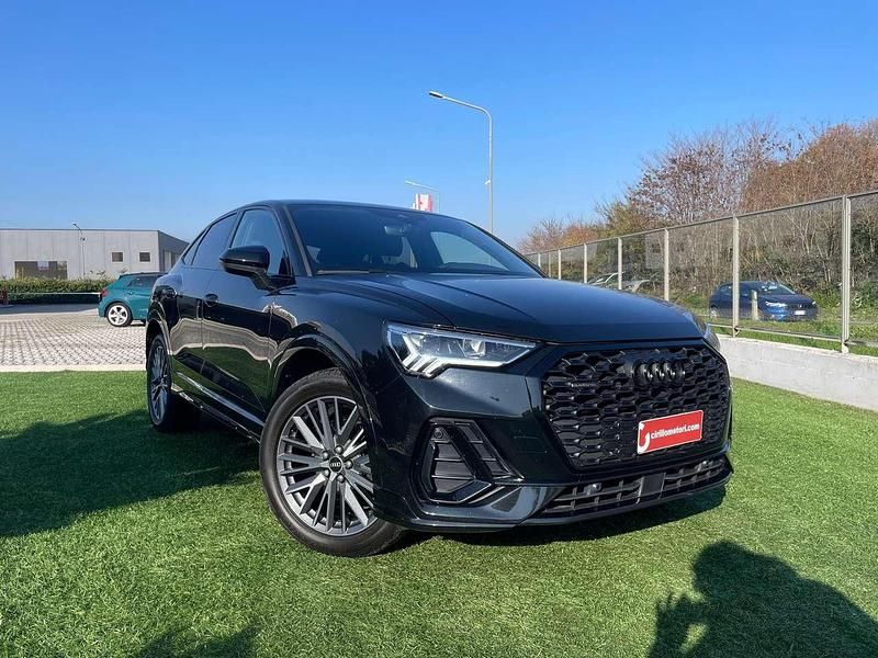 Nero Usata 2021 Audi Q3 Sportback S-Line SUV | 35.000 € (Buon prezzo) - Immagine 1/4