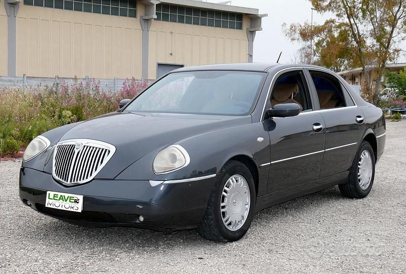Grigio Usata 2007 Lancia Thesis Tre volumi | 2650 € (Ottimo prezzo) - Immagine 1/4