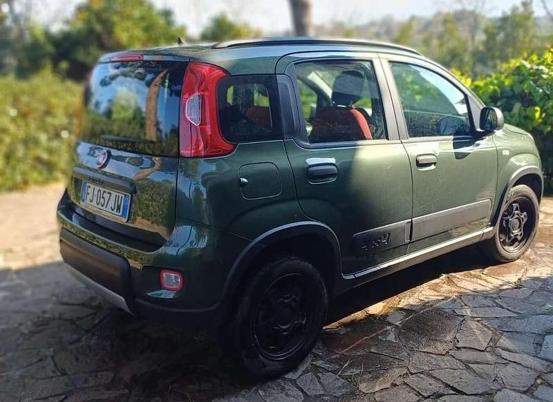 Second-hand Fiat Panda 4x4 S 95 CP (69 kW) 2017 Verde Hatchback
