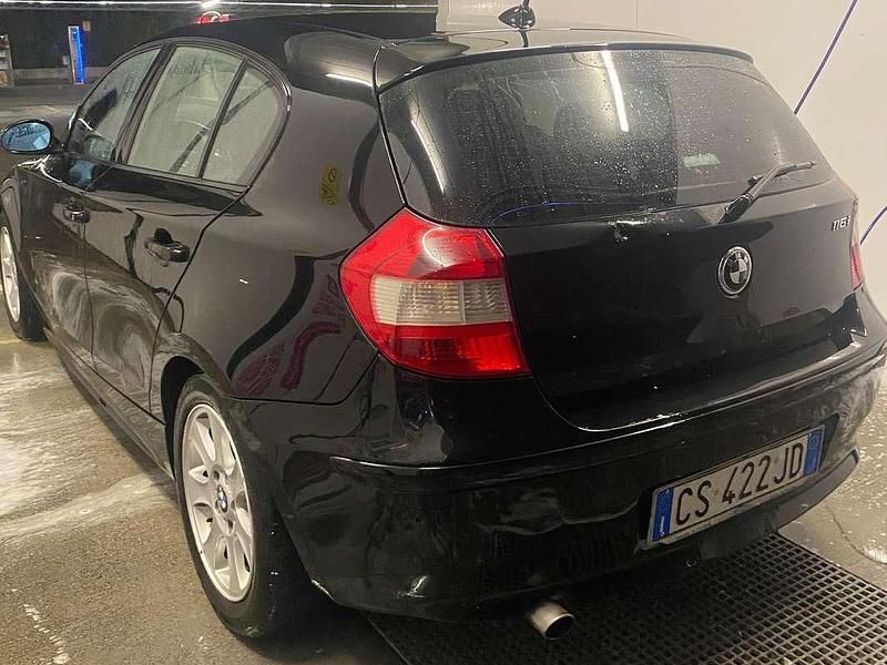 Usata BMW 116 116 CV (85 kW) 2005 Nero Utilitaria