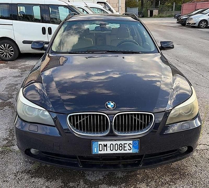 Usata BMW 530 231 CV (169 kW) 2007 Azzurro metallizzato Station wagon