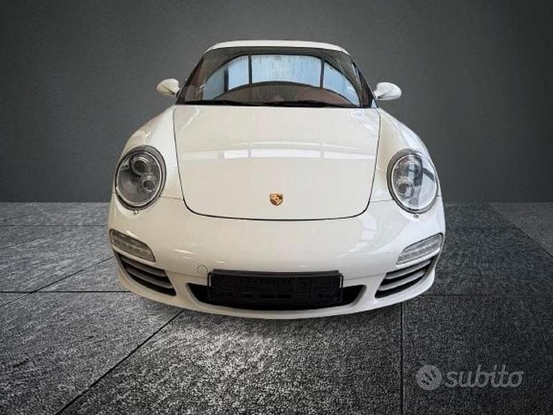 Usata Porsche 911 Carrera 4S 385 CV (283 kW) 2010 Bianco Coupé