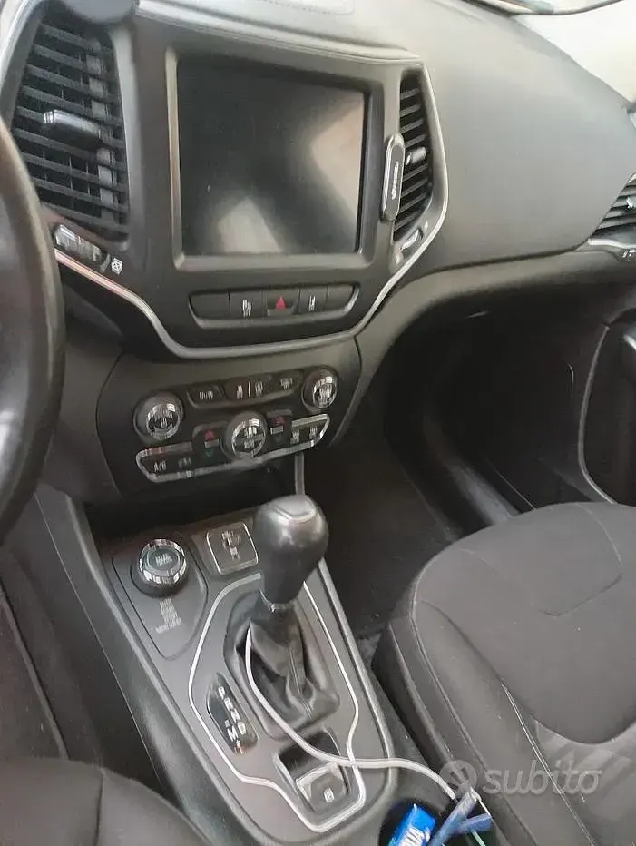 Usata Jeep Cherokee 195 CV (143 kW) 2019 SUV