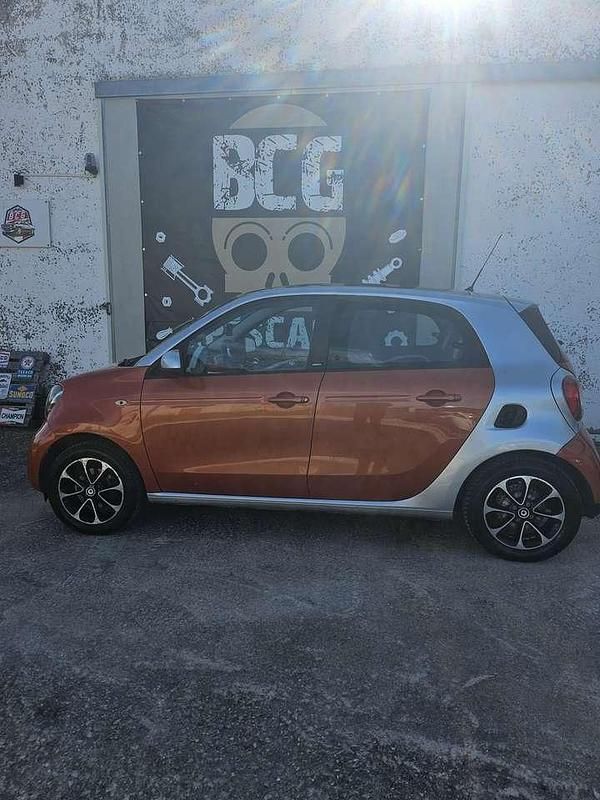 Usata Smart ForFour Passion 75 CV (55 kW) 2015 Arancione Utilitaria