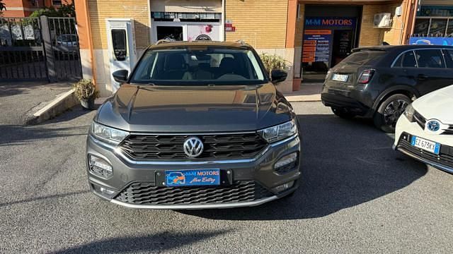 Usata VW T-Roc Style 116 CV (85 kW) 2018 Grigio scuro SUV