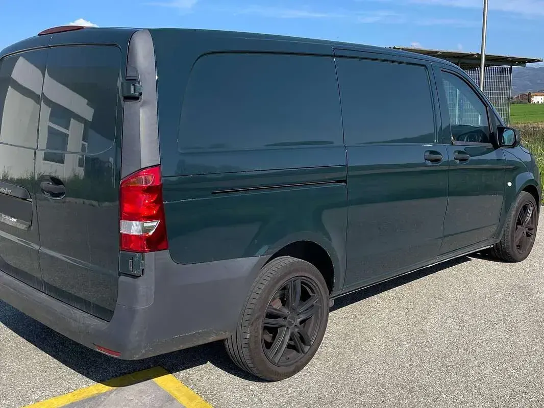 Usata Mercedes Vito 136 CV (100 kW) 2018 Verde Furgone
