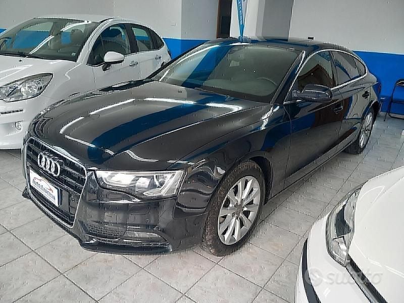 Nero Usata 2013 Audi A5 Coupé | 9600 € (Super prezzo) - Immagine 1/4