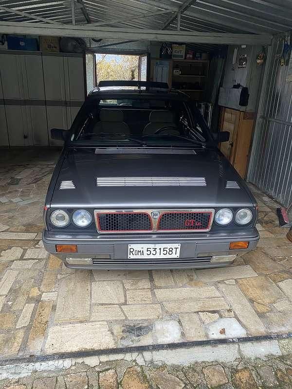 Usata Lancia Delta 109 CV (80 kW) 1988 Utilitaria