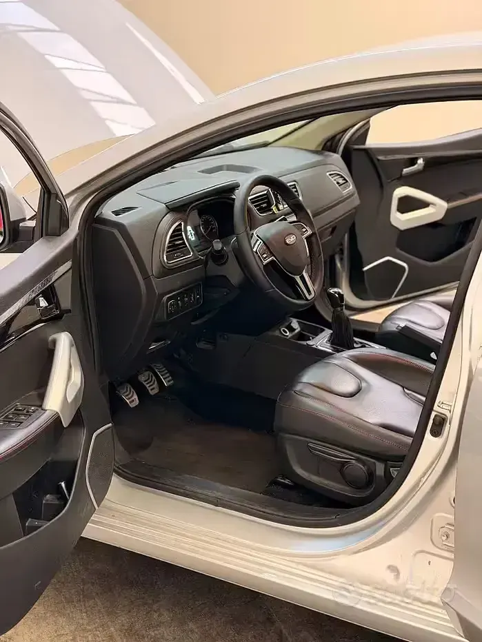 Usata EVO Evo 3 113 CV (83 kW) 2024 Grigio SUV