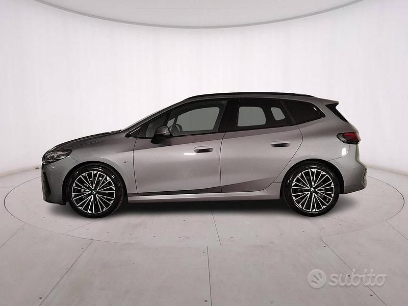 Usata BMW 218 Active Tourer M Sport 150 CV (110 kW) 2024 Skyscraper grey Monovolume