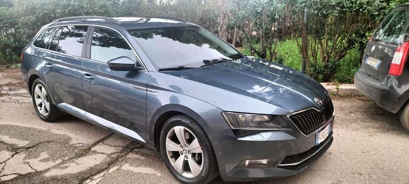 Usata Skoda Superb Executive 150 CV (110 kW) 2017 Station wagon