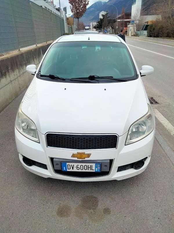 Usata 2009 Chevrolet Aveo Tre volumi | 1500 € (Ottimo prezzo) - Immagine 1/4