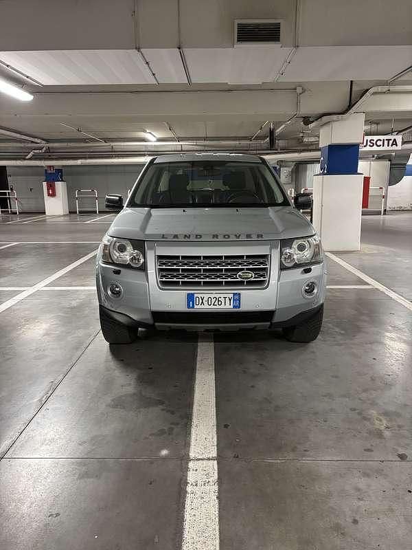 Usata Land Rover Freelander 2 HSE 160 CV (117 kW) 2009 Argento SUV