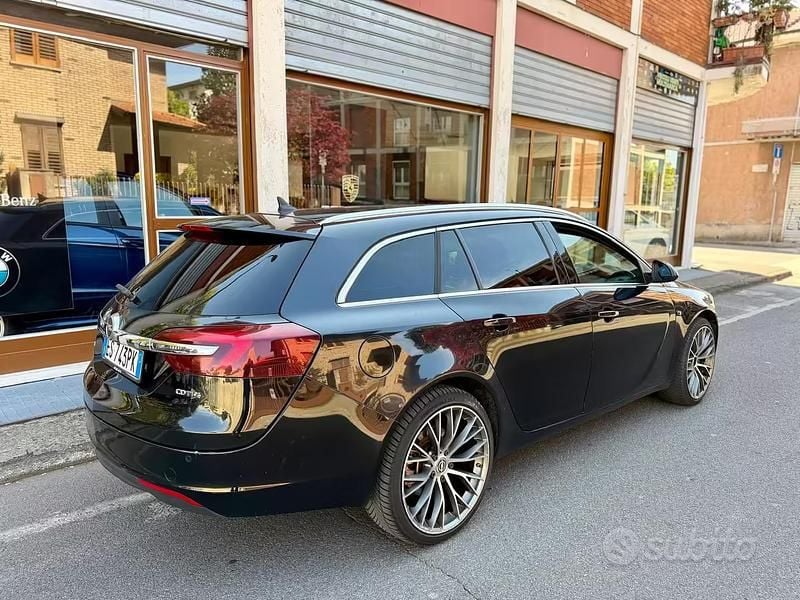 Usata Opel Insignia 163 CV (119 kW) 2013 Nero Station wagon