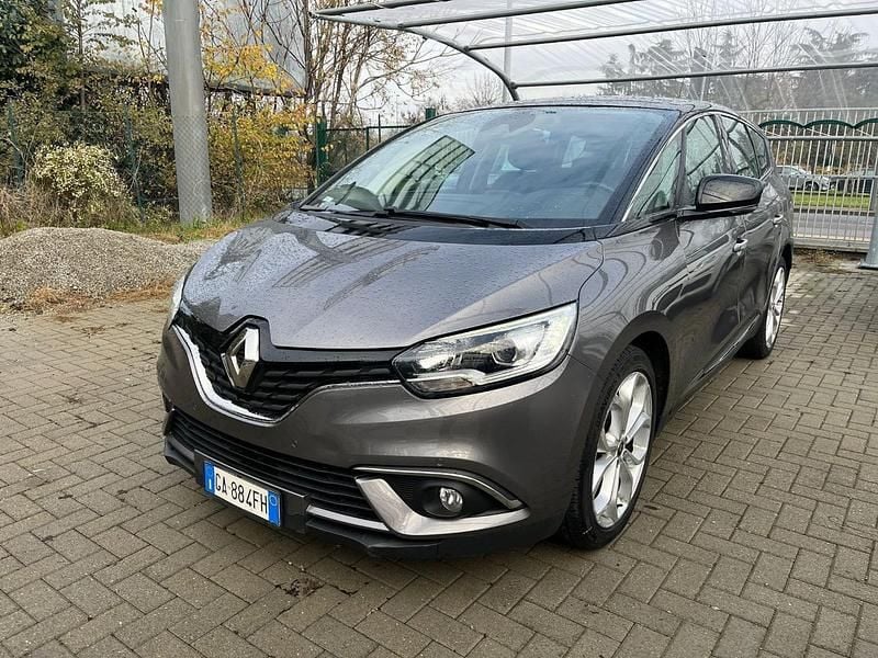 Usata Renault Grand Scénic IV Initiale Paris 120 CV (88 kW) 2020 Grigio Monovolume