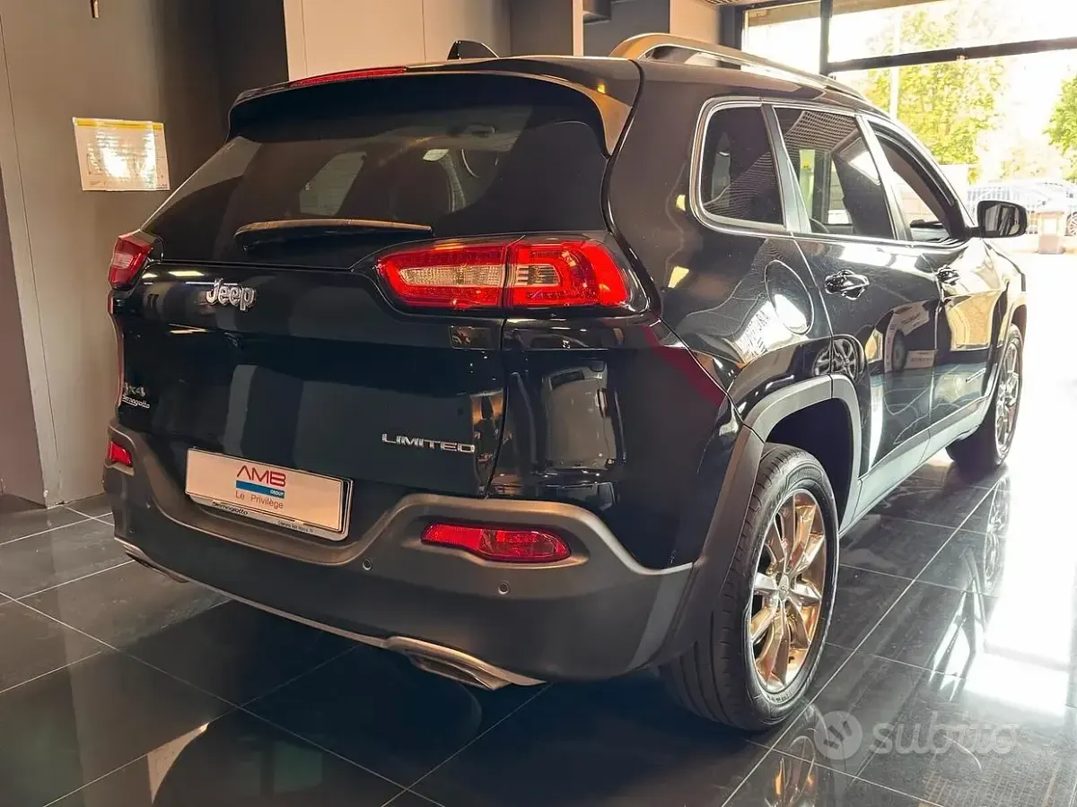 Usata Jeep Cherokee Limited 200 CV (147 kW) 2017 Nero SUV