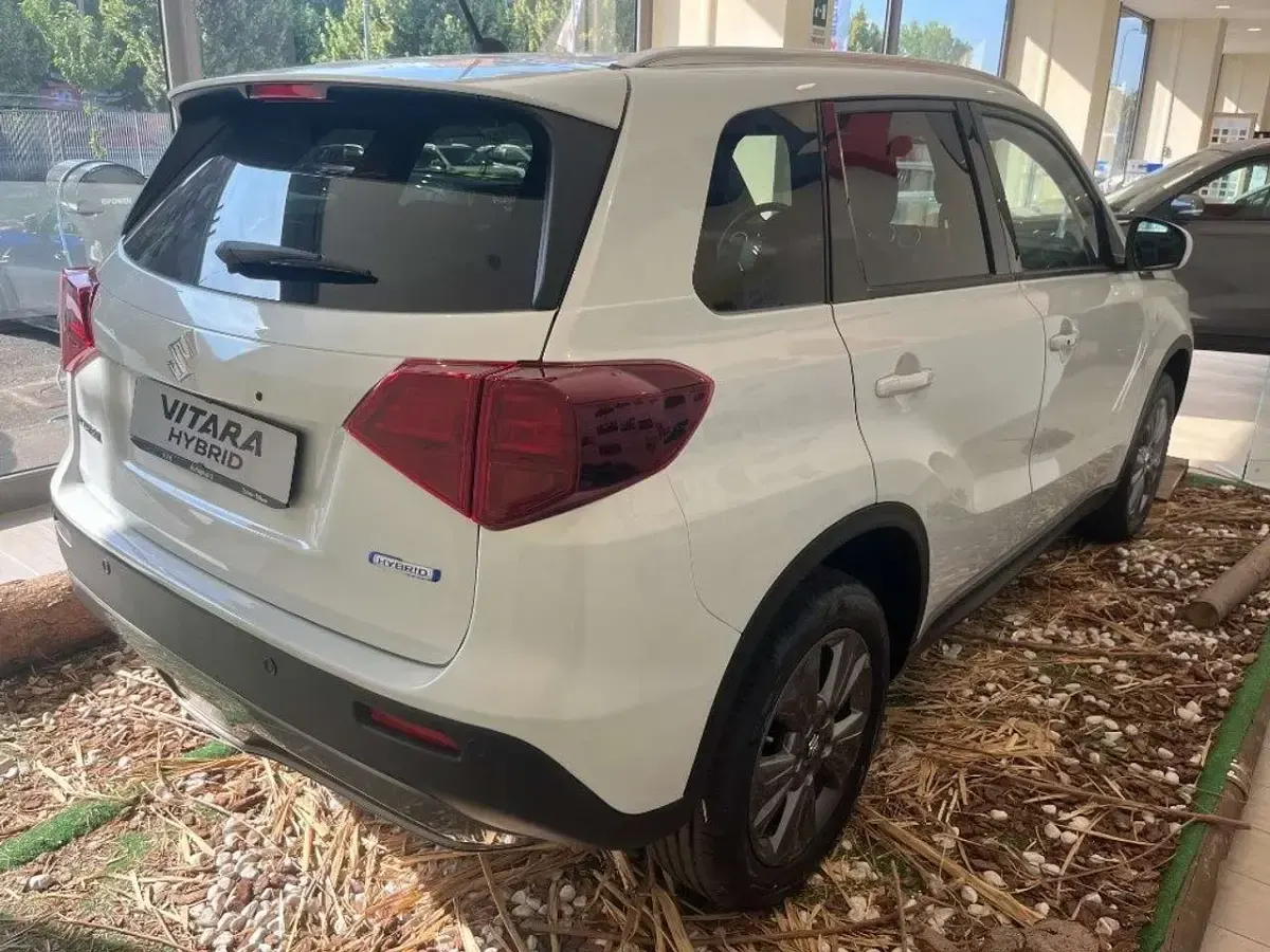 Nuova Suzuki Vitara Cool 110 CV (80 kW) 2026 Bianco SUV