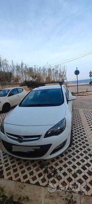 Usata Opel Astra Cosmo 2013 Bianco Berlina