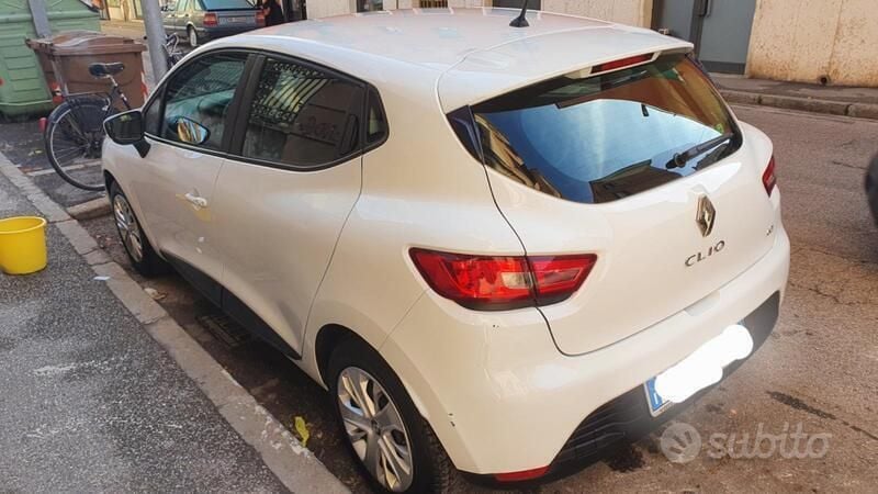 Usata Renault Clio IV 75 CV (55 kW) 2015 Bianco Utilitaria