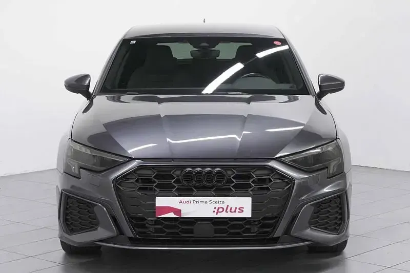 Usata Audi A3 Sportback e-tron S-Line 245 CV (180 kW) 2023 Grigio Utilitaria
