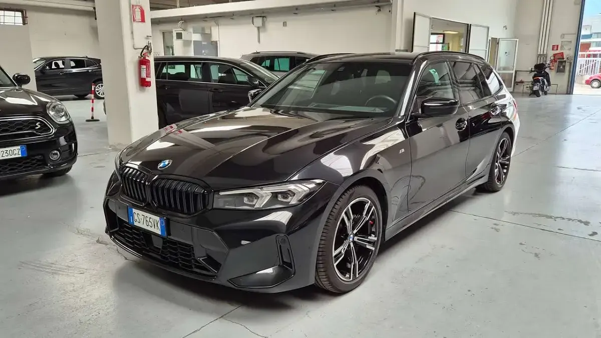 Usata BMW 320 M Sport 184 CV (135 kW) 2024 Nero Station wagon