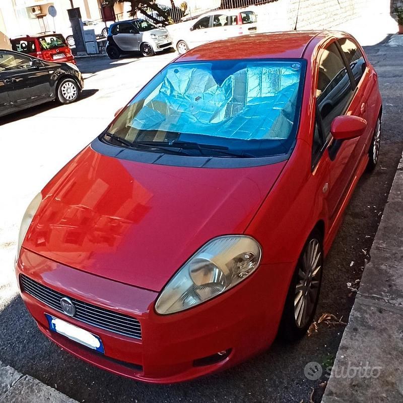 Usata Fiat Grande Punto 90 CV (66 kW) 2008 Rosso Utilitaria